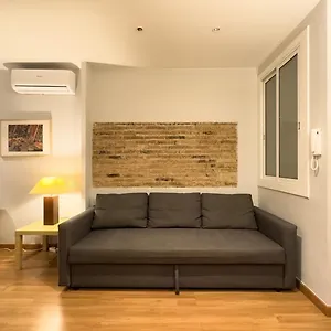 aparteasy-gracia-apartments.topbarcelonahotels.com/